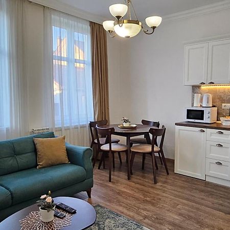 Spring Rustik Apartment Cacak Ngoại thất bức ảnh