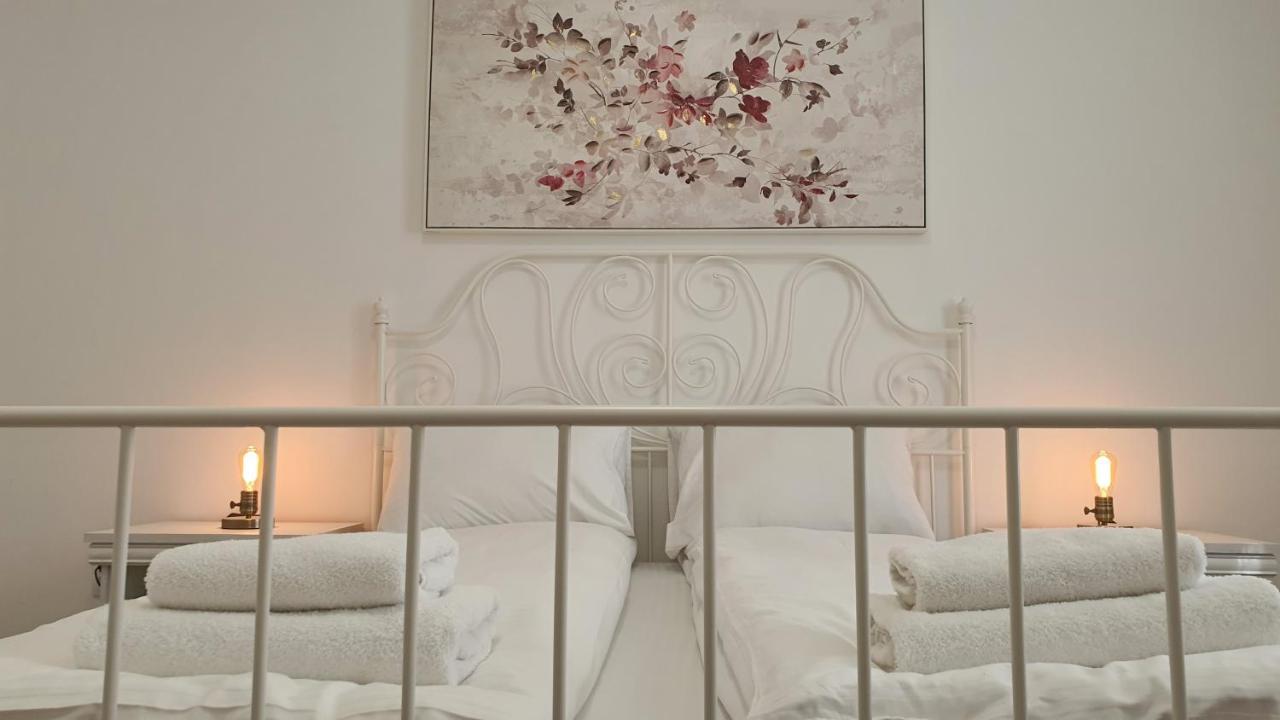 Spring Rustik Apartment Cacak Ngoại thất bức ảnh
