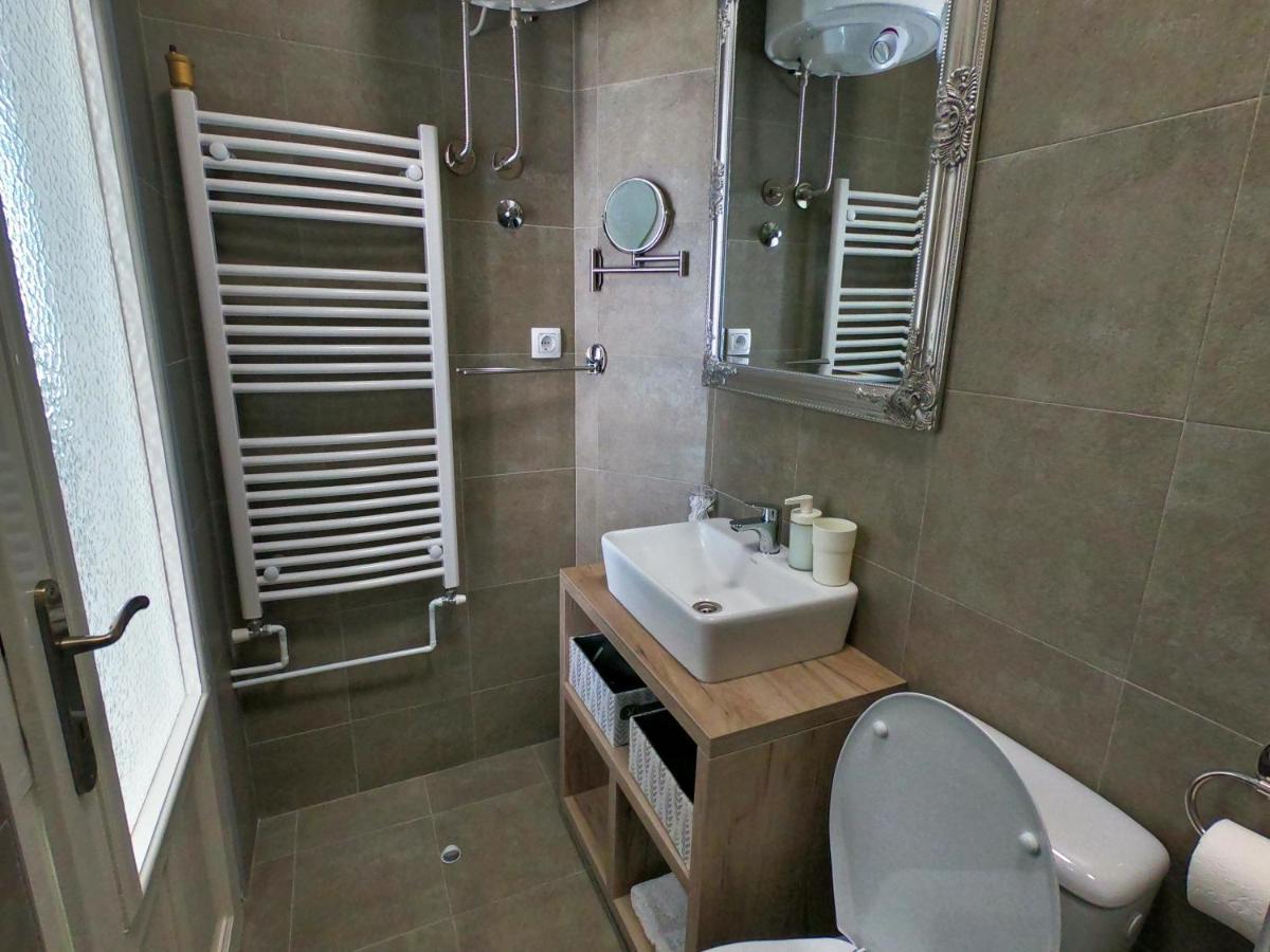 Spring Rustik Apartment Cacak Ngoại thất bức ảnh