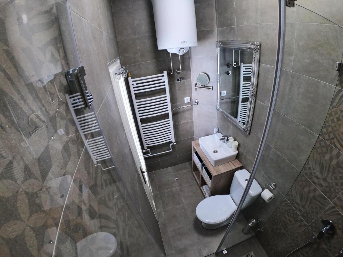 Spring Rustik Apartment Cacak Ngoại thất bức ảnh