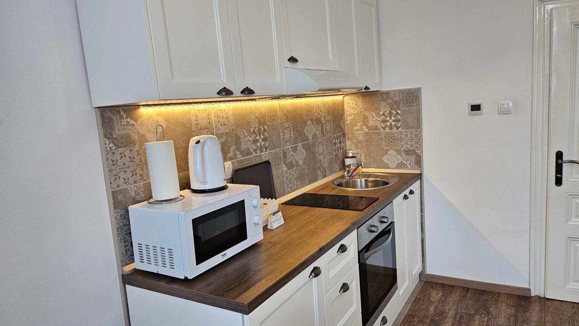 Spring Rustik Apartment Cacak Ngoại thất bức ảnh